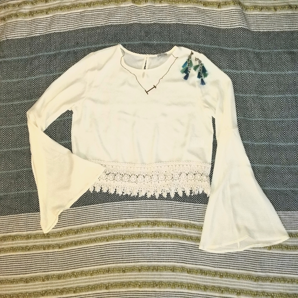 NWOT White Boho Crop Top - Picture 2 of 8